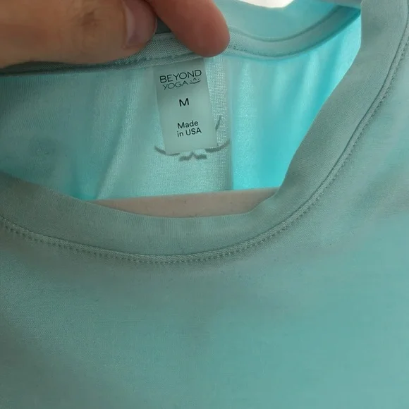 Beyond yoga tee - Picture 3 of 5